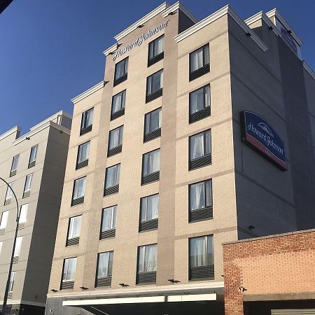 Howard Johnson By Wyndham Jamaica Ny Near Airtrain Jfk New York Exterior foto